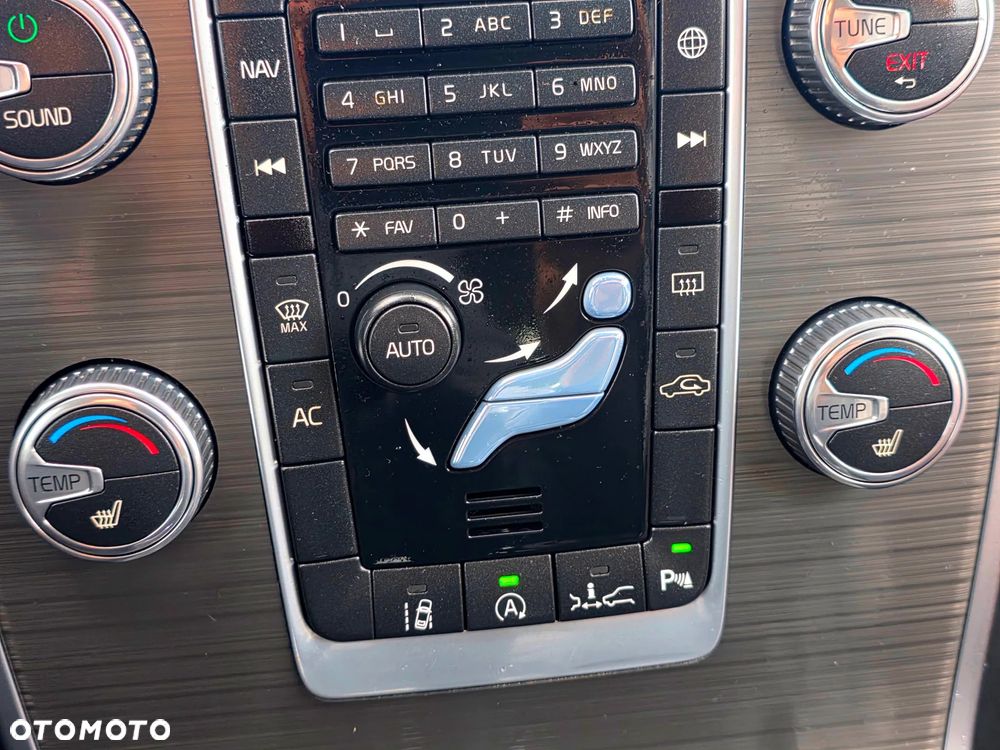 Volvo V70 D2 Drive-E Summum - 28