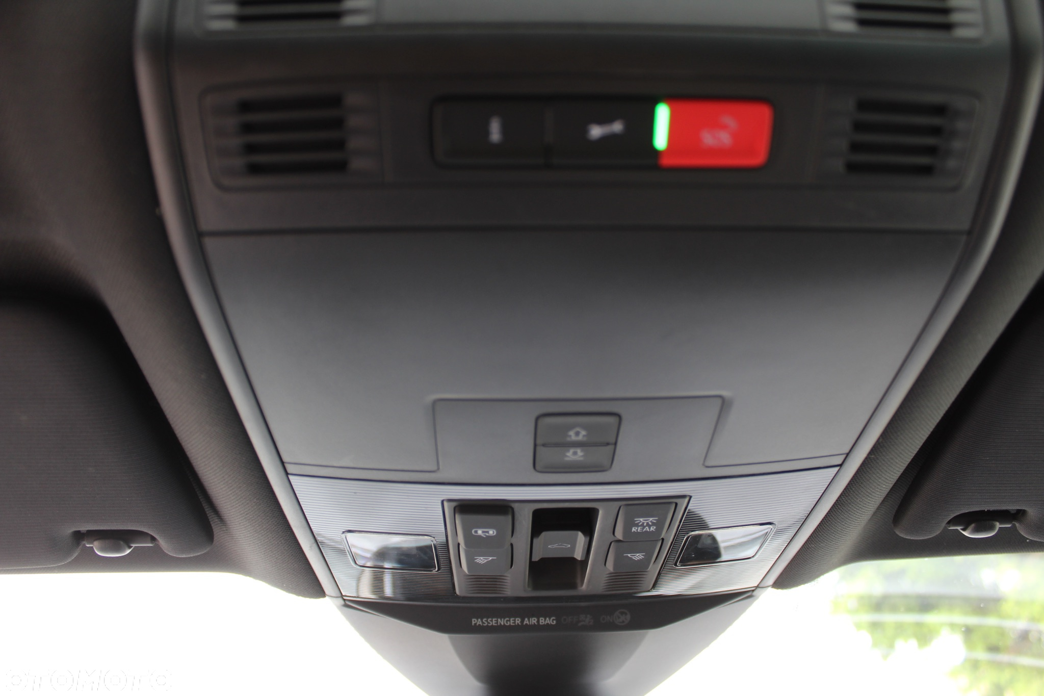 Volkswagen Passat 2.0 TDI Business DSG - 33