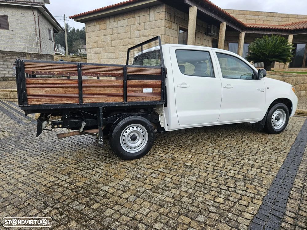 Toyota HILUX 5 LUGARES 2.5 CC 102 CV - 6