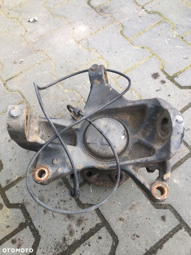 Piasta ,resor iveco daily 35 s,35c 14-21r - 2