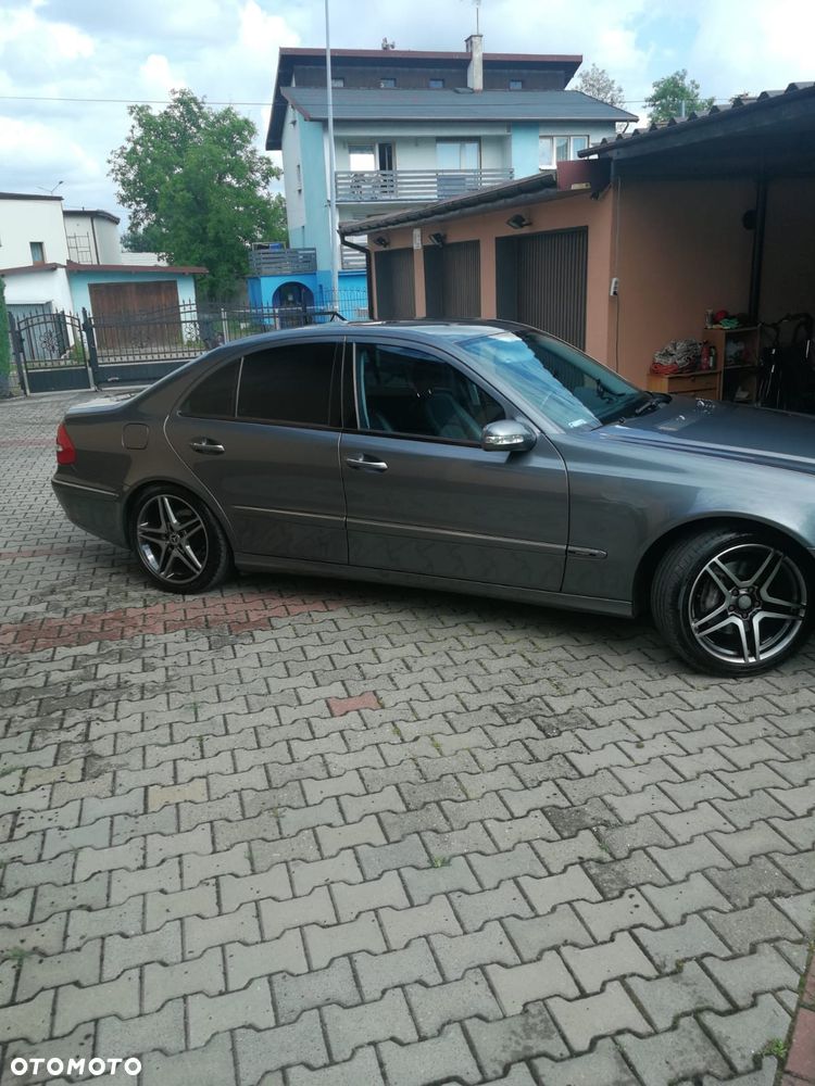 Mercedes-Benz Klasa E 320 CDI Avantgarde - 33