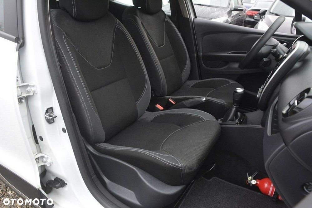 Renault Clio - 19