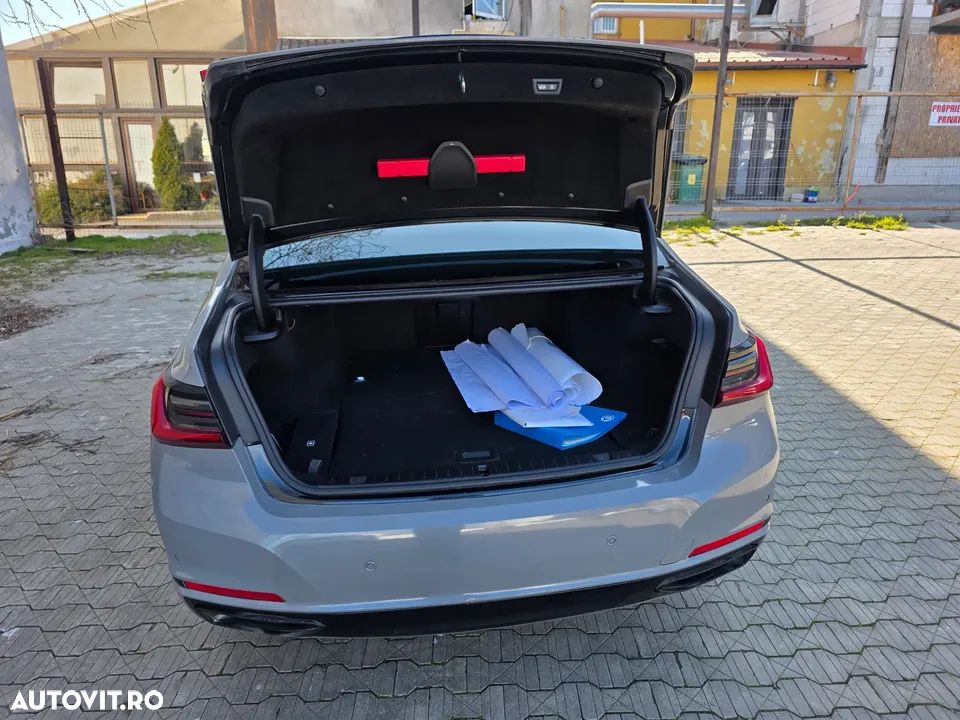 BMW Seria 7 745e AT PHEV - 12