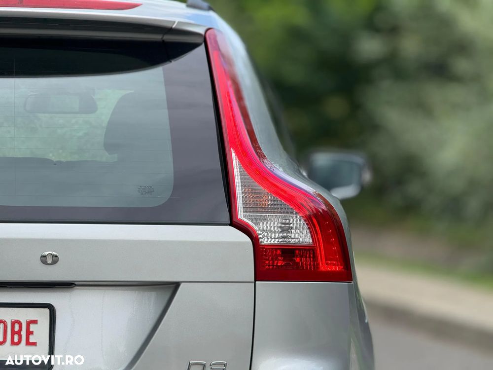 Volvo XC 60 D3 Aut. Momentum - 12