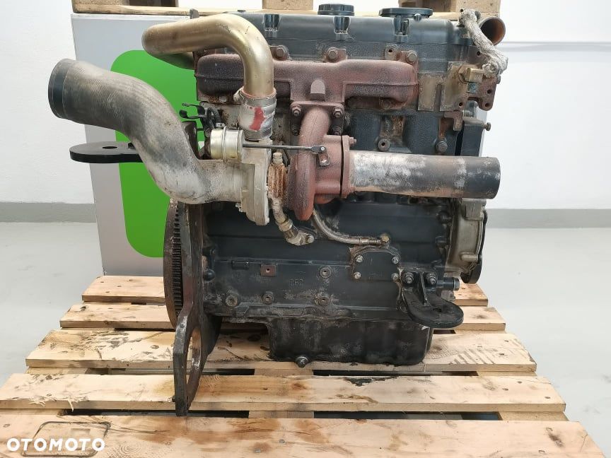 Silnik Caterpillar 3054E - 13