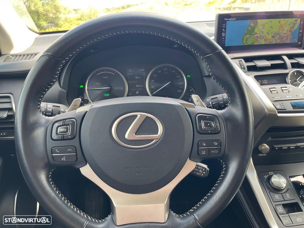 Lexus NX 300h Executive+ - 20