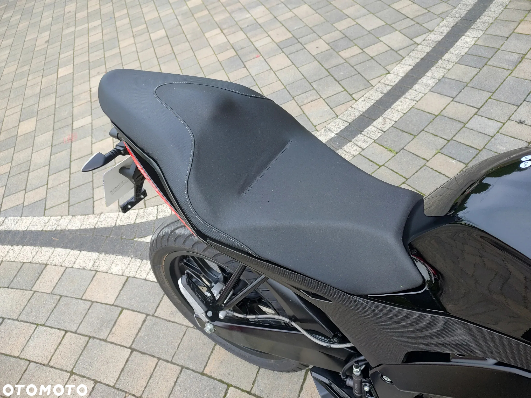 Aprilia Tuono - 10