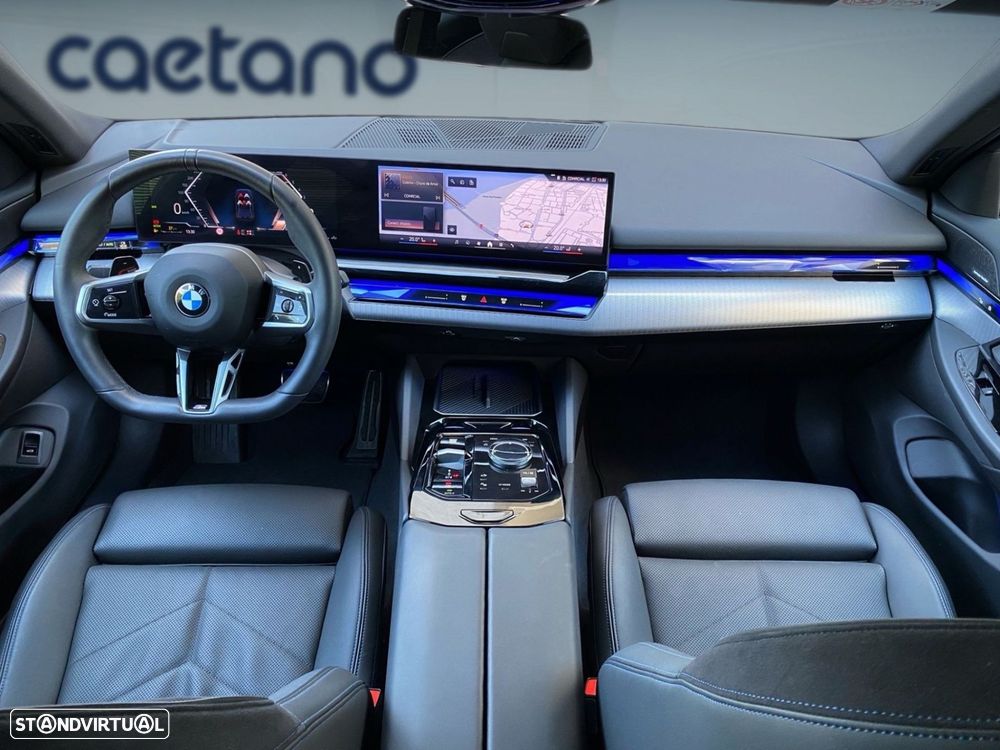 BMW 520 d Pack Desportivo M - 4