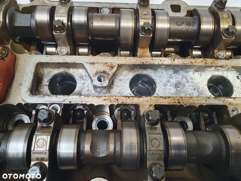 GŁOWICA CYLINDRÓW Opel Astra J Meriva B Corsa D 1.4 16V wałki A14XER - 7