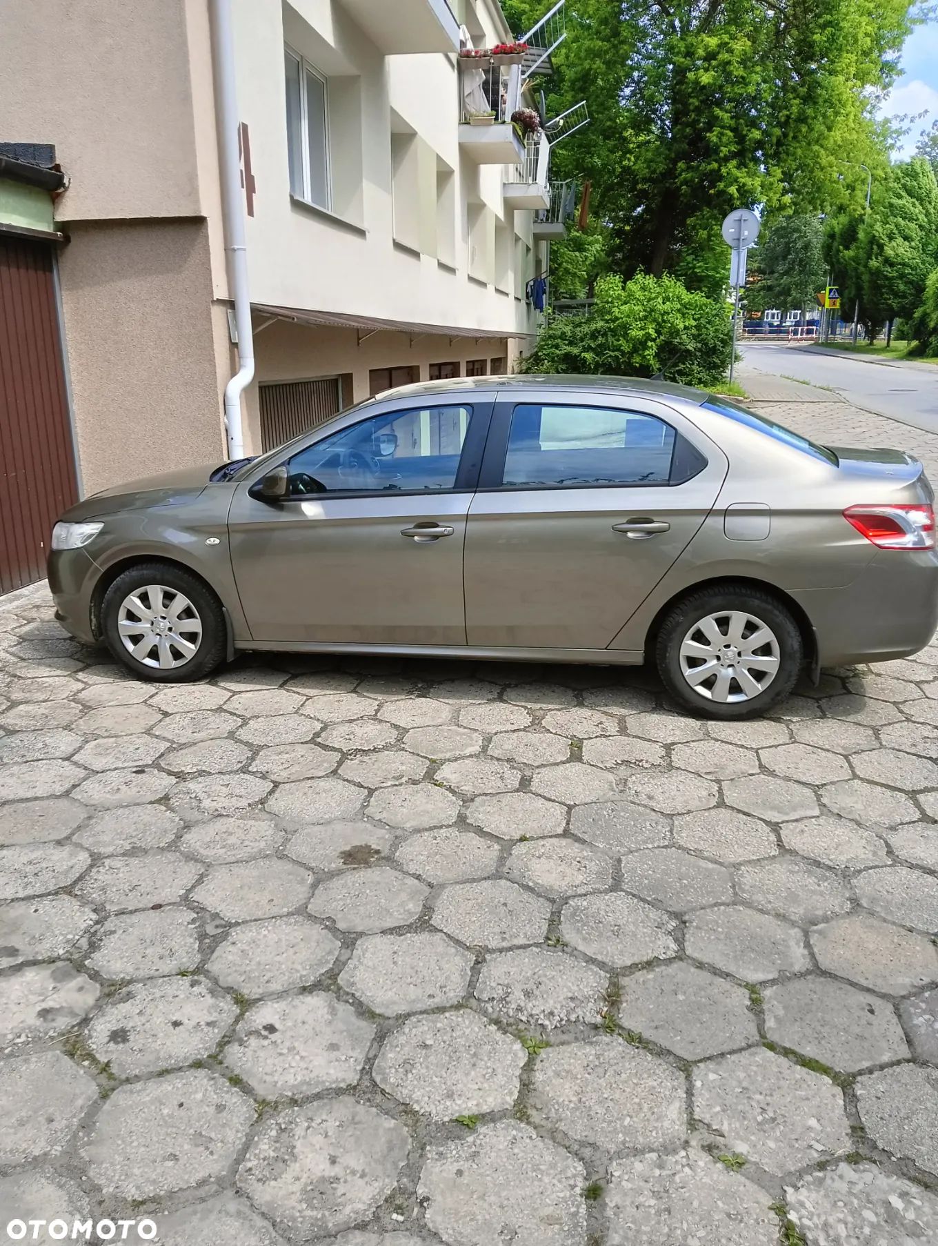 Peugeot 301 1.2 VTi/Pure Tech Active - 1
