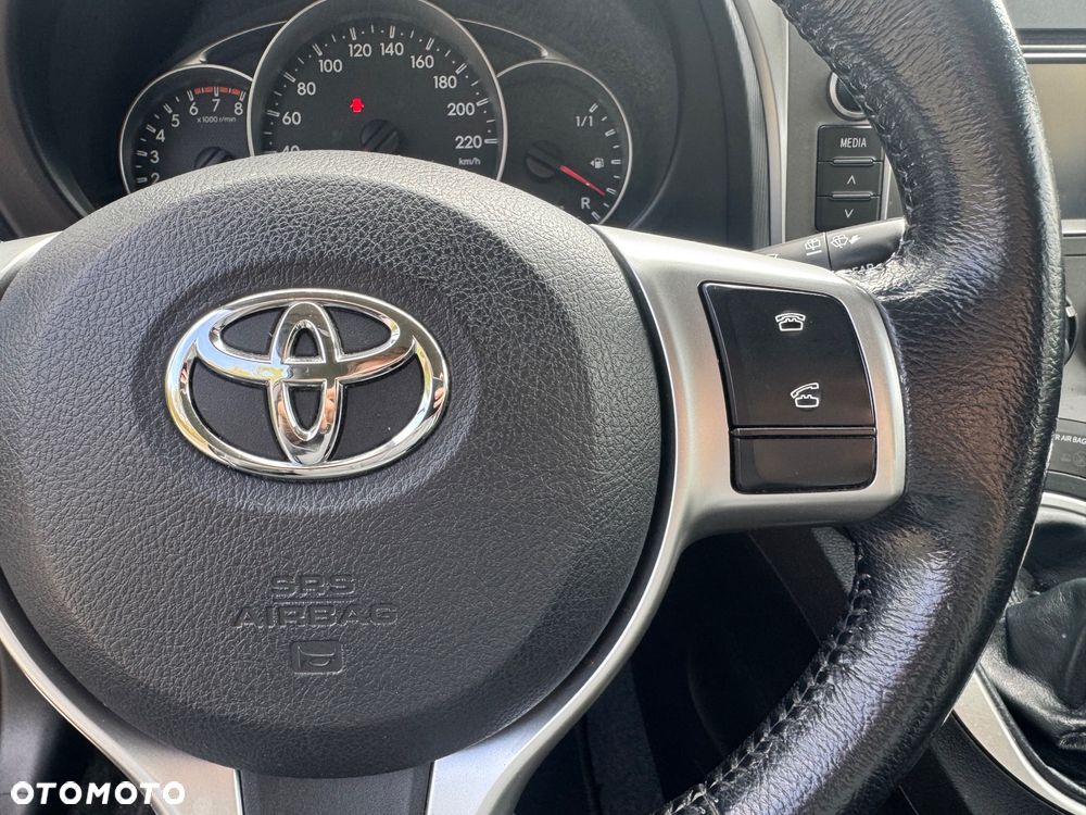 Toyota Verso S 1.33 Premium - 16