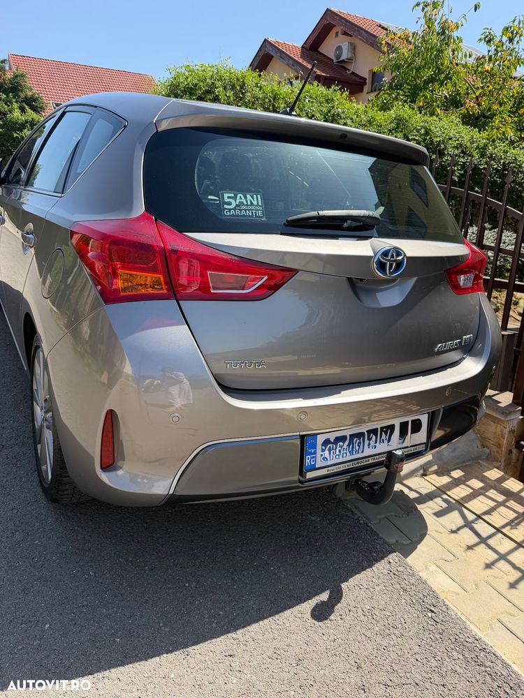Toyota Auris 1.8 L VVT-i HSD Sol - 5