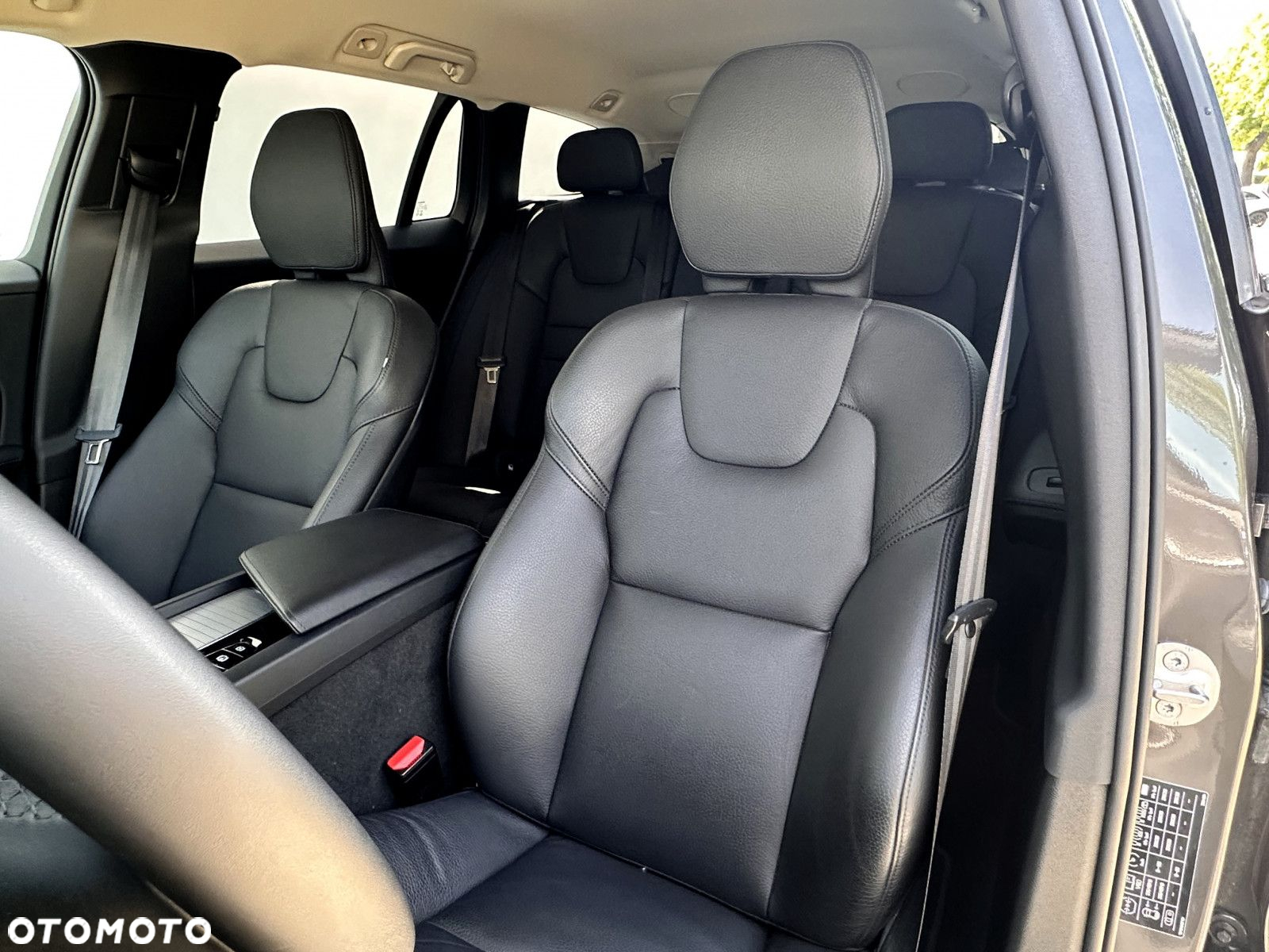 Volvo V60 Cross Country - 22