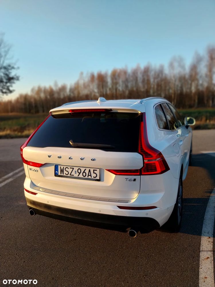 Volvo XC 60 T6 AWD Momentum - 9