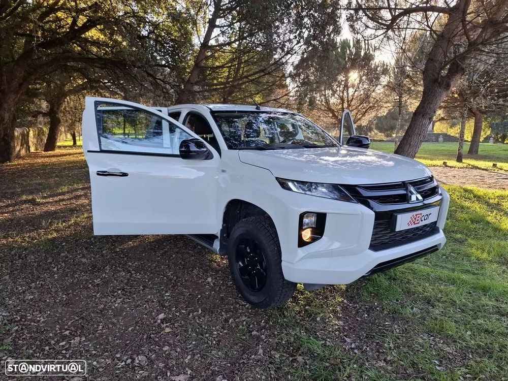 Mitsubishi L200 2.3 DI-D Club Invite 4WD - 18