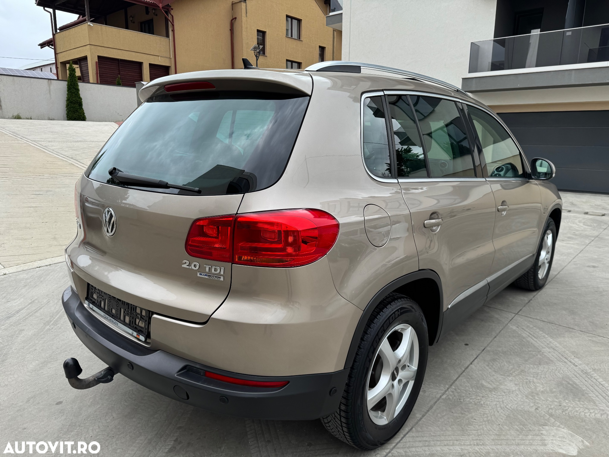 Volkswagen Tiguan 2.0 TDI BMT Sport & Style - 9