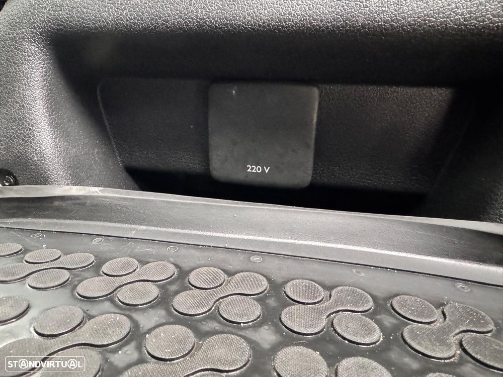 Peugeot Traveller 1.5 BlueHDi L2H1 Allure Standard - 11