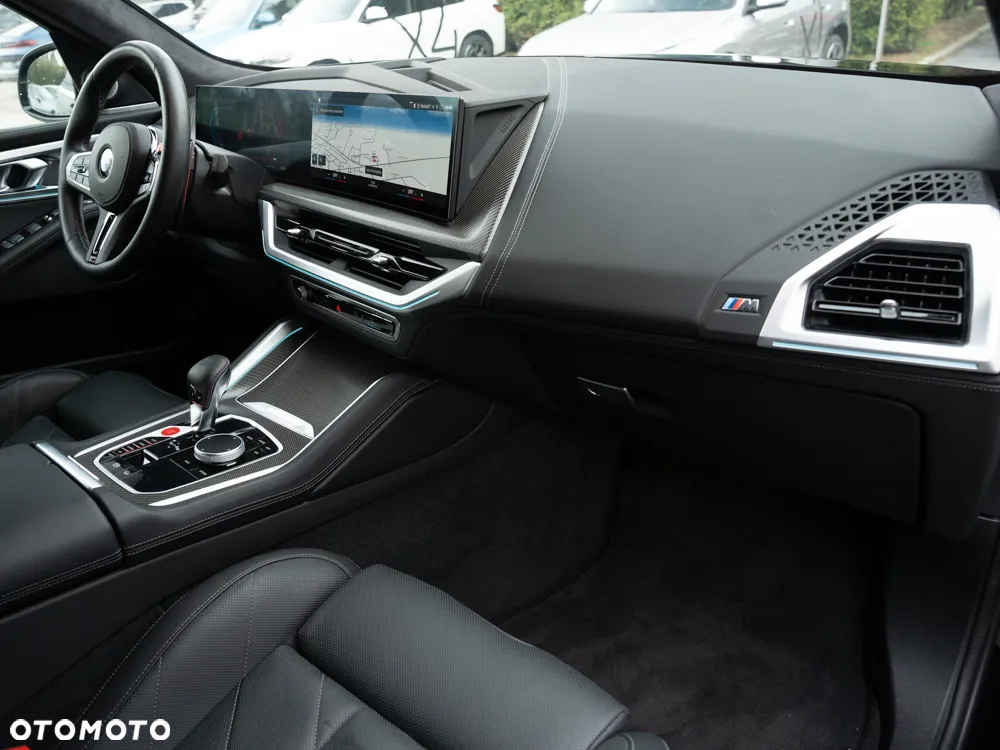 BMW XM - 7