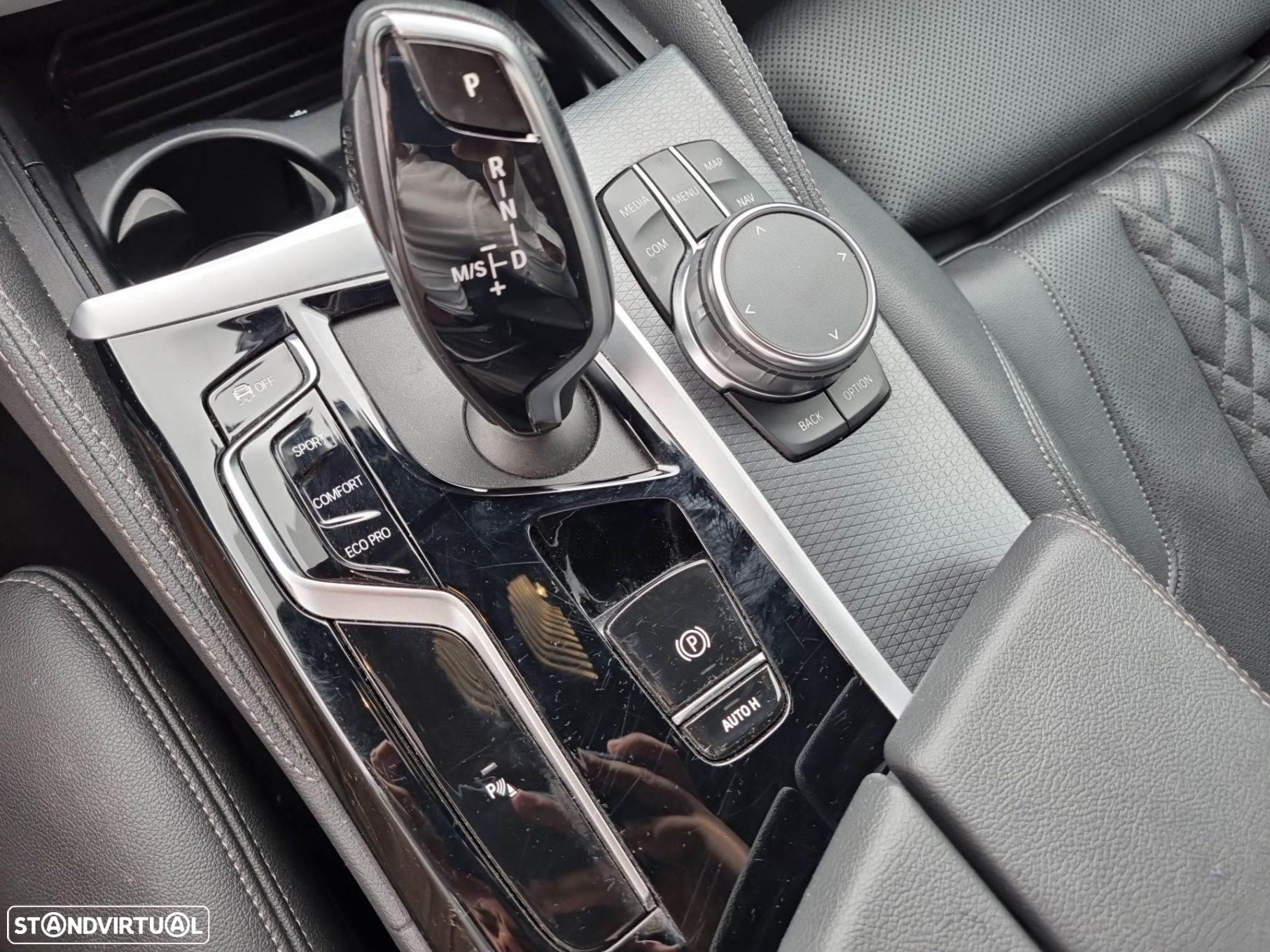 BMW 520 d Pack Desportivo M Auto - 17