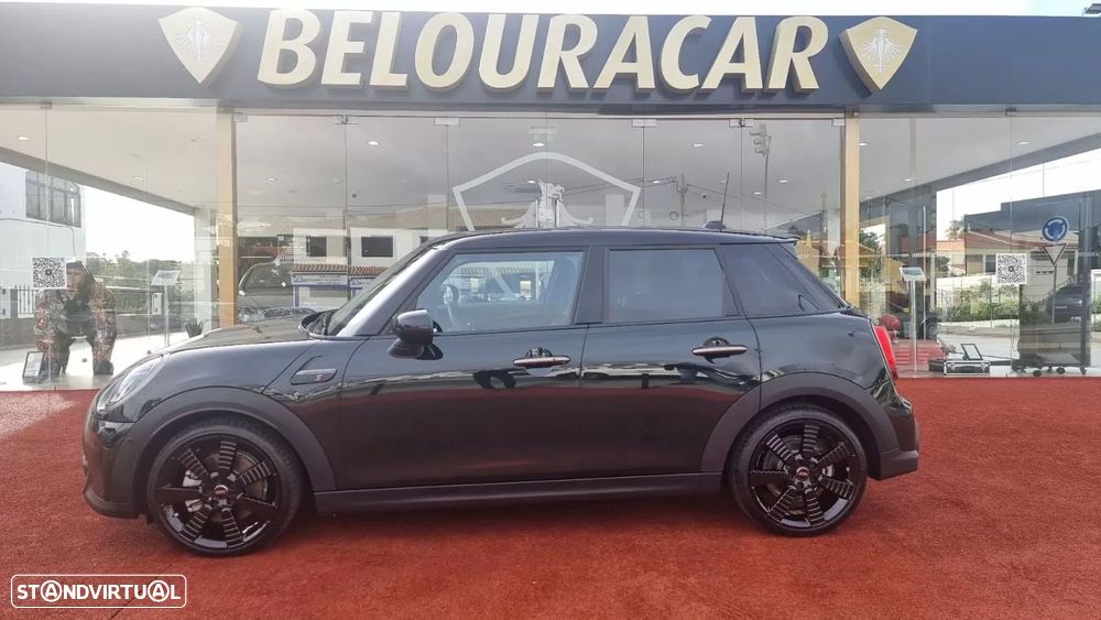 MINI 5 Portas Cooper S Resolute Edition Auto Desportiva - 3
