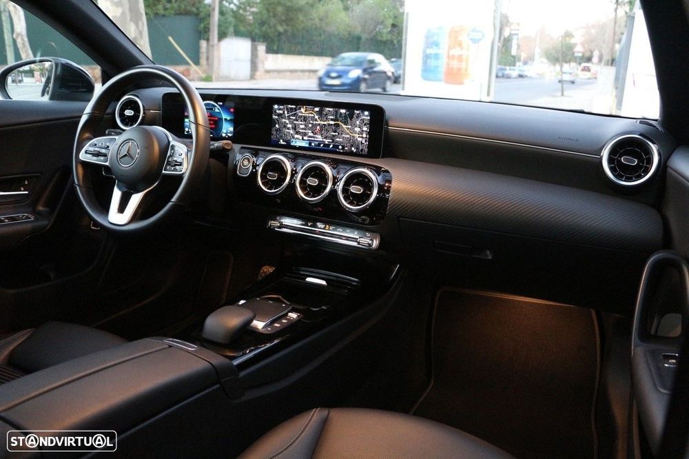 Mercedes-Benz CLA 250 e Shooting Brake Style Plus - 12