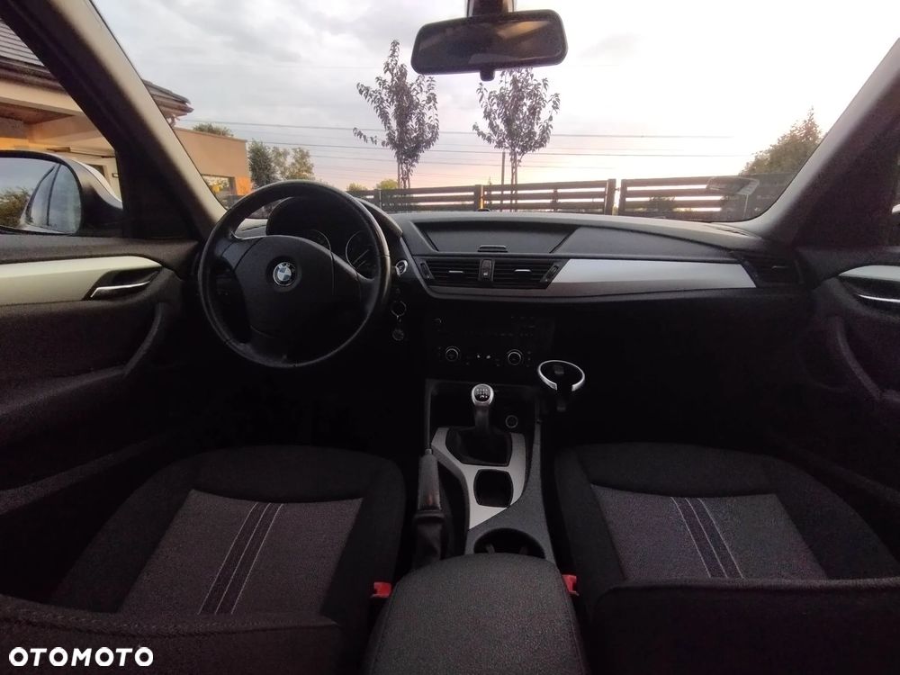 BMW X1 sDrive18d - 10