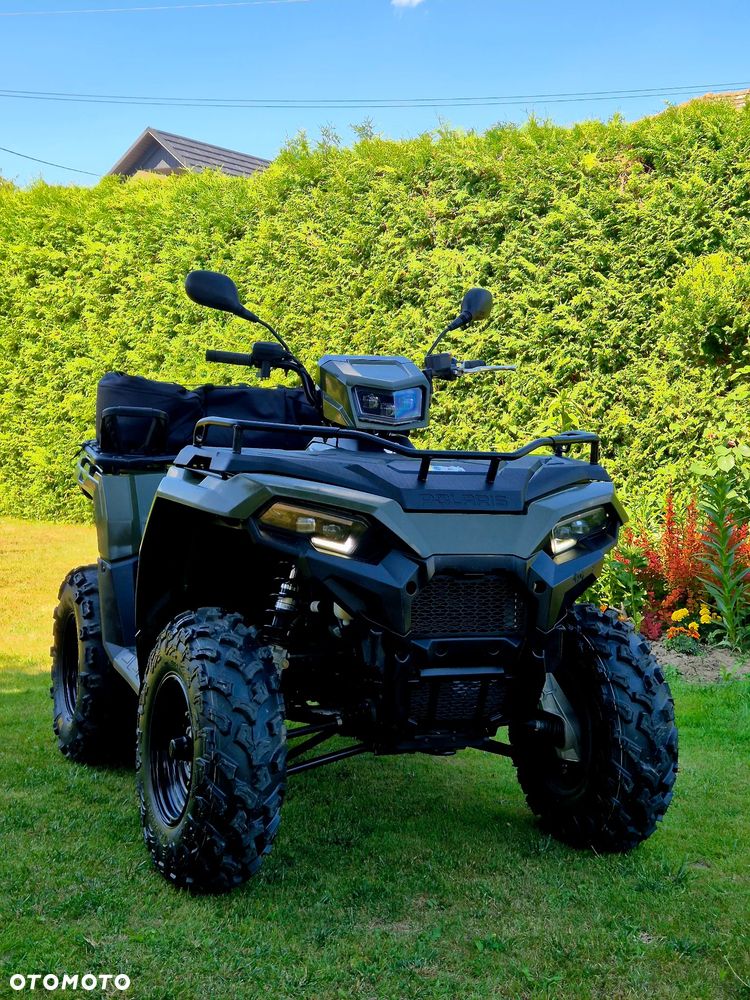 Polaris Sportsman - 1