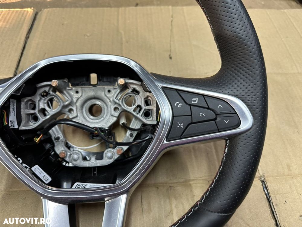 Volan piele cu comenzi RENAULT CAPTUR  an 2022 - 4