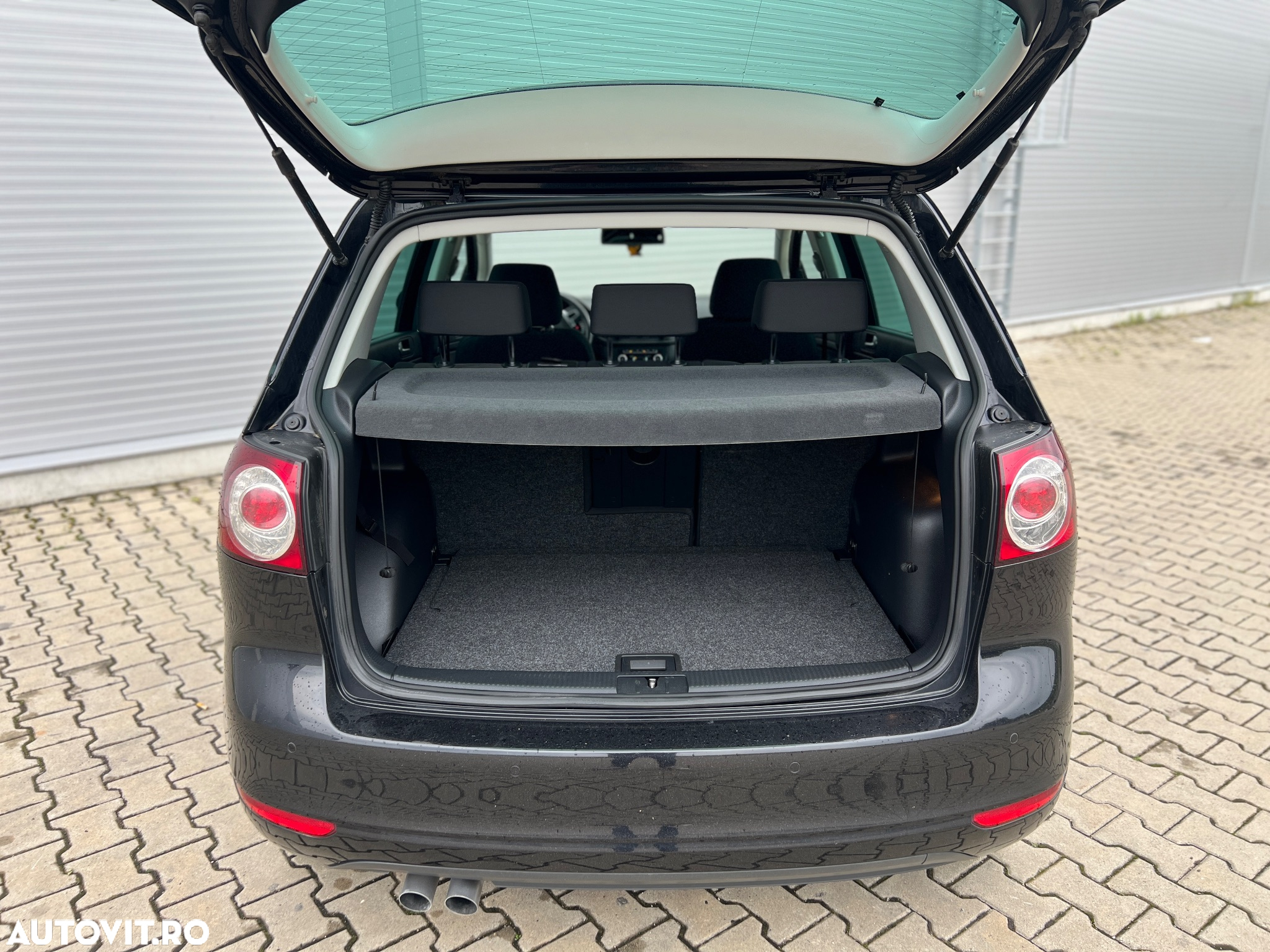Volkswagen Golf Plus 2.0 TDI DPF Highline - 12
