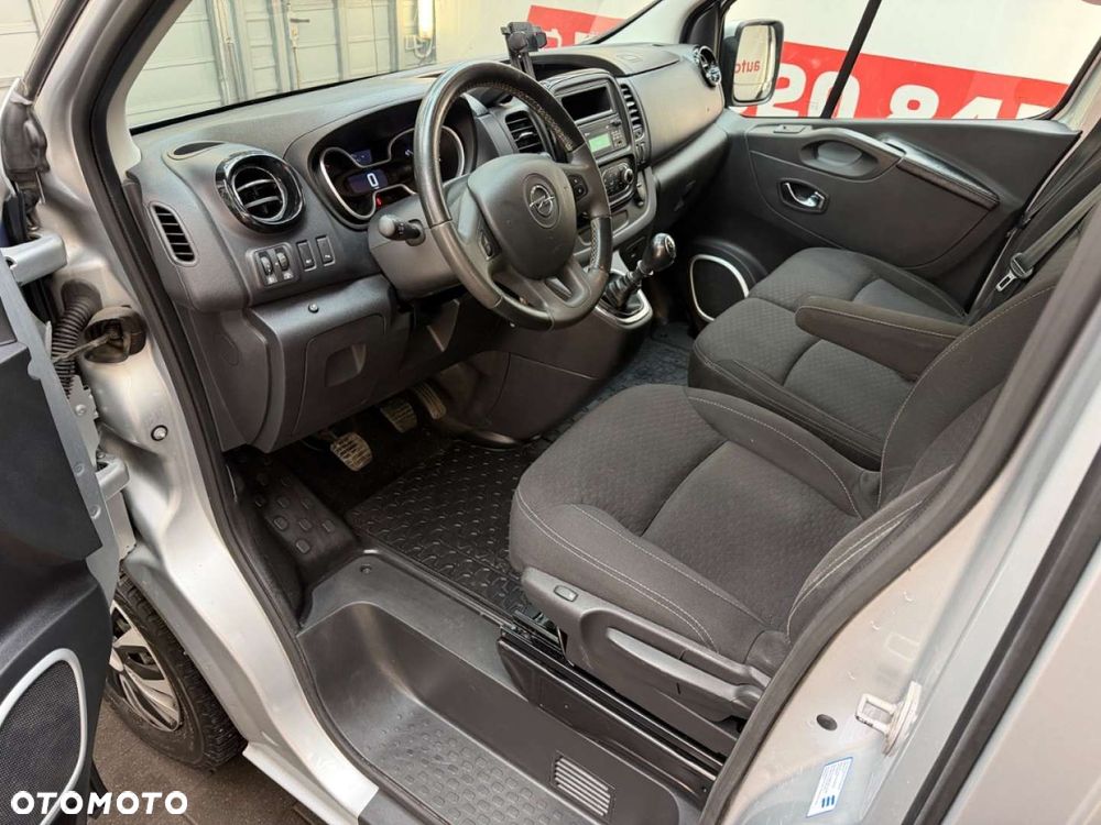Opel VIVARO - 14
