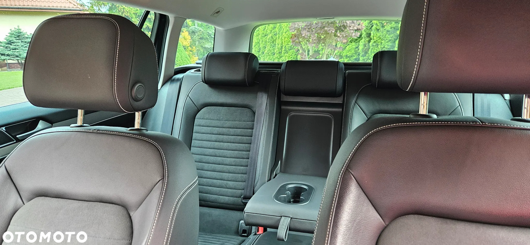Volkswagen Passat Variant 2.0 TDI SCR DSG 4Motion Elegance - 21