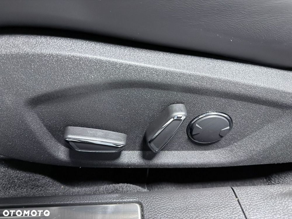 Ford Mondeo 2.0 EcoBlue VIGNALE - 37