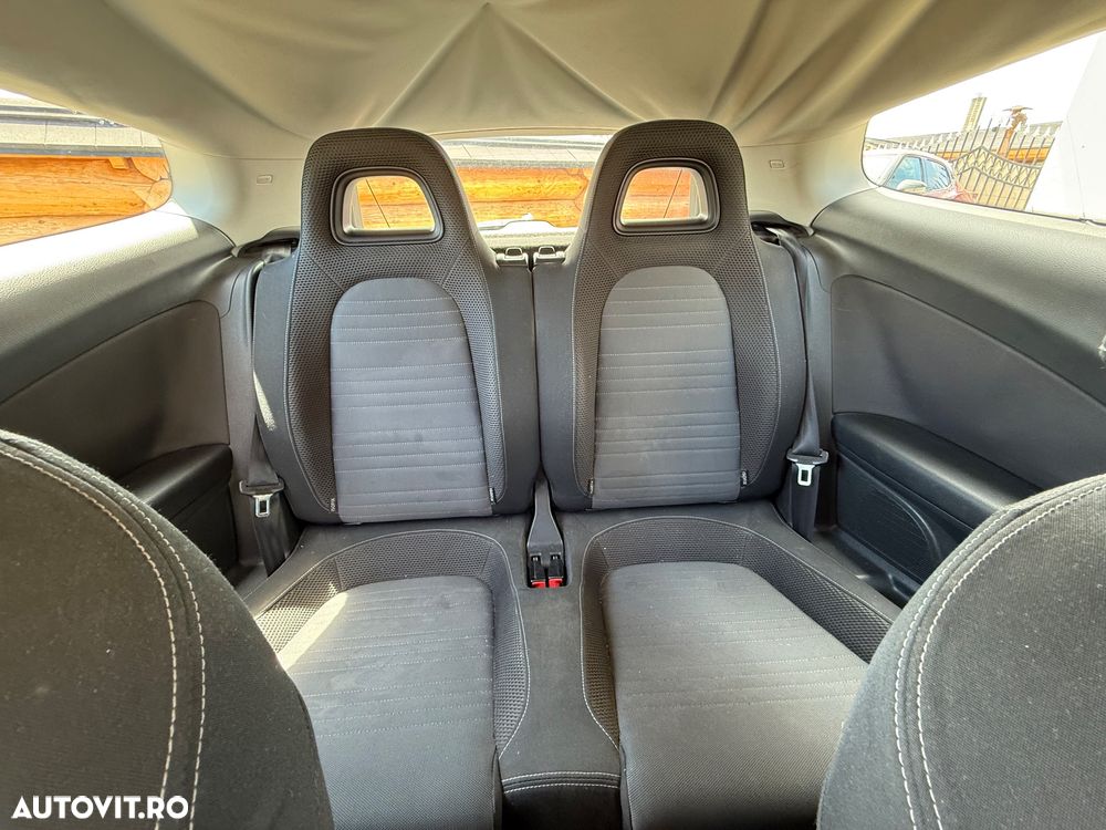 Volkswagen Scirocco 2.0 TDI - 12