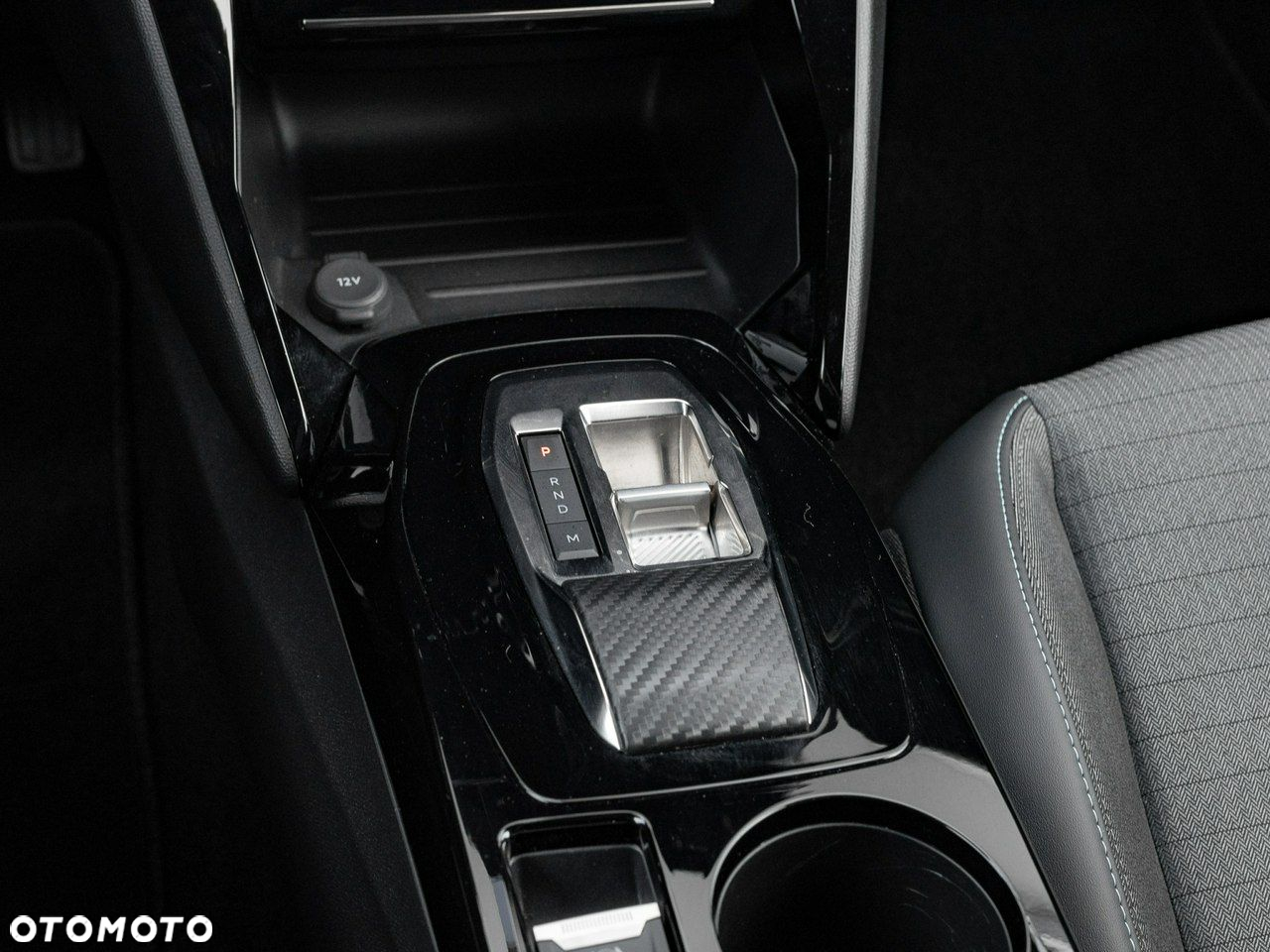 Peugeot 2008 1.2 PureTech Allure Pack S&S EAT8 - 20