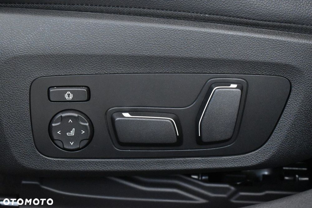 BMW Seria 3 - 16