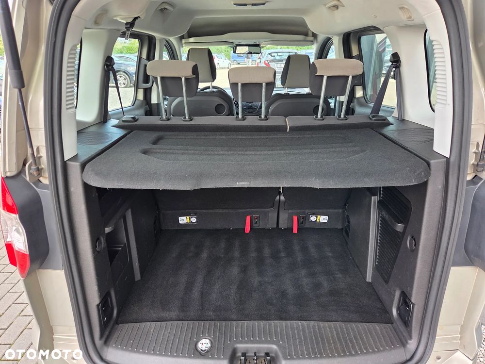 Ford Tourneo Courier 1.5 TDCi Ambiente - 8