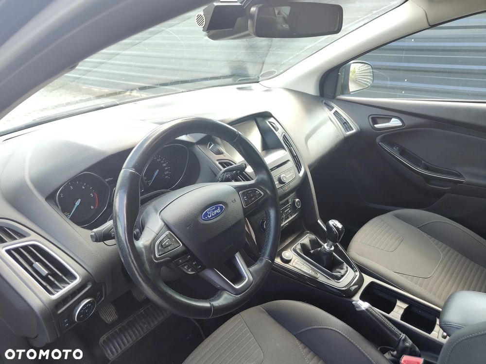 Ford Focus 1.5 TDCi Titanium - 9