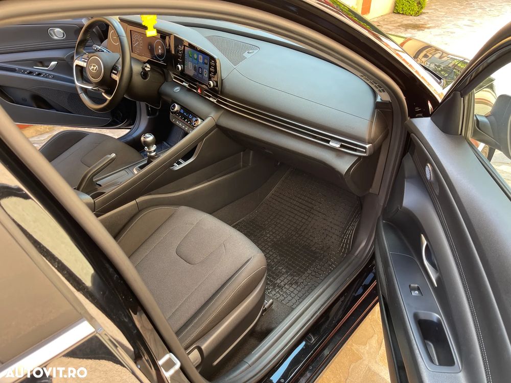 Hyundai Elantra 1.6 l 123 CP 6MT Exclusive - 13