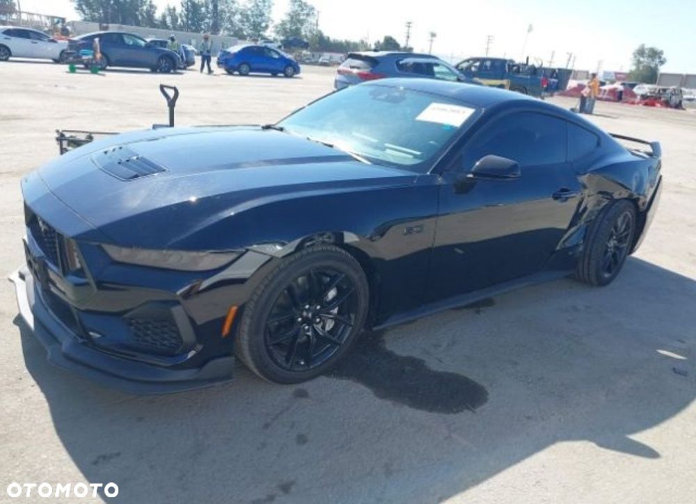 Ford Mustang - 3