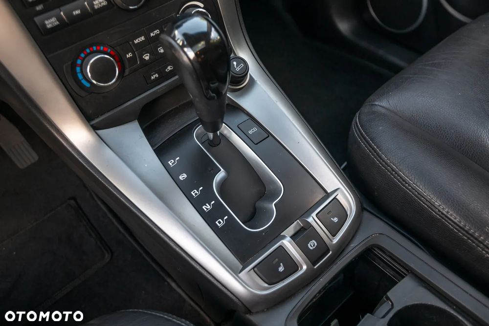 Chevrolet Captiva 2.2 d LTZ - 22