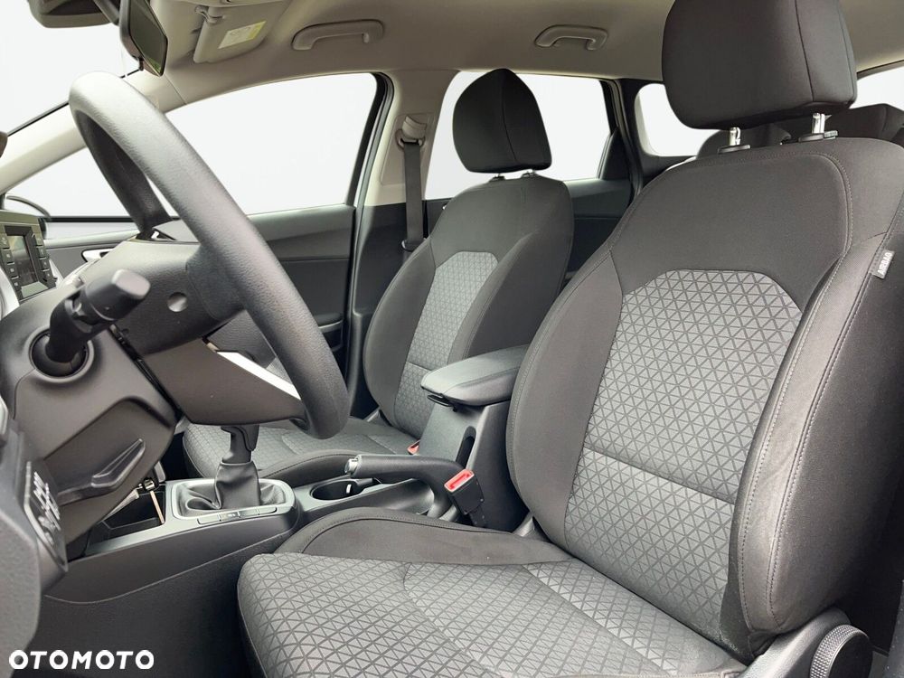 Kia Ceed 1.5 T-GDI S - 12