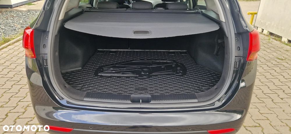 Kia Ceed 1.6 GDI Dream Team Edition - 19