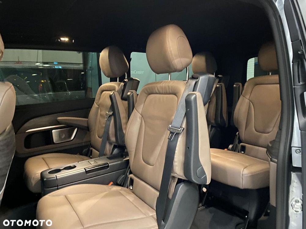 Mercedes-Benz Klasa V - 7