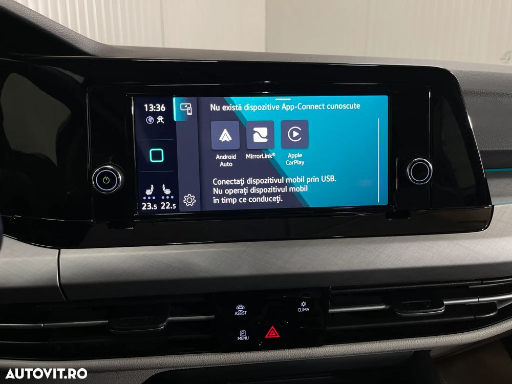 Volkswagen Golf 1.5 TSI ACT Life - 16