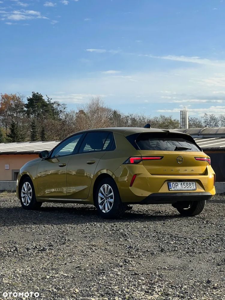 Opel Astra 1.2 T Edition S&S - 3