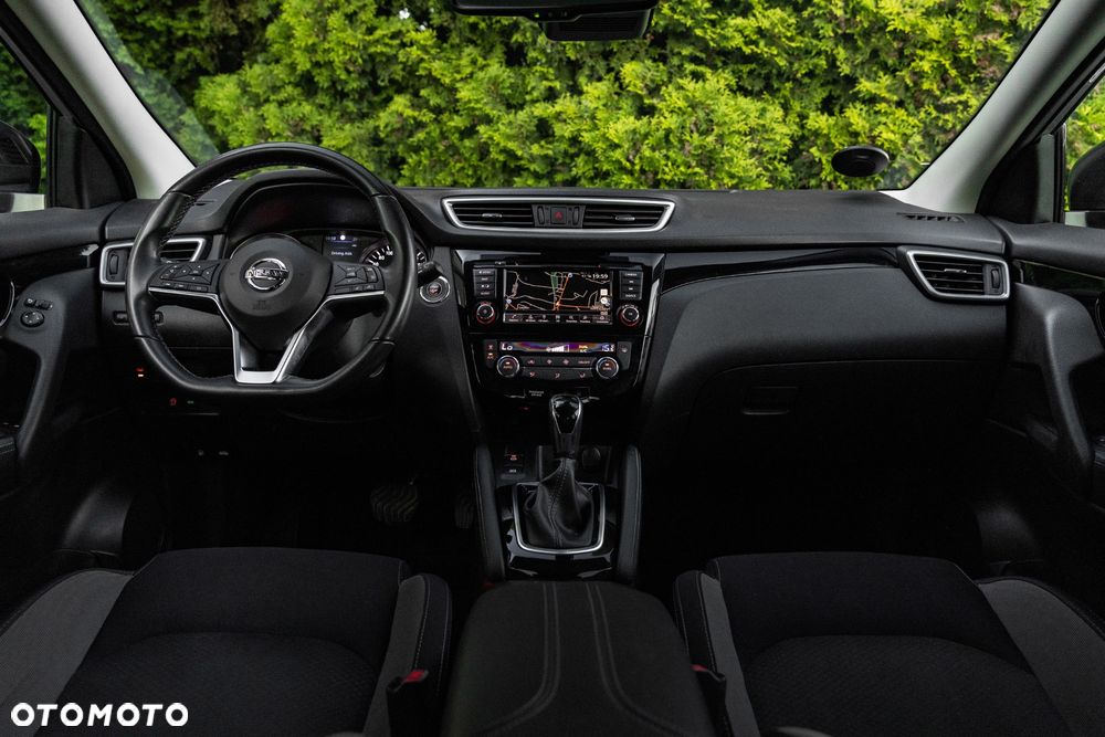 Nissan Qashqai 1.3 DIG-T DCT N-CONNECTA - 5