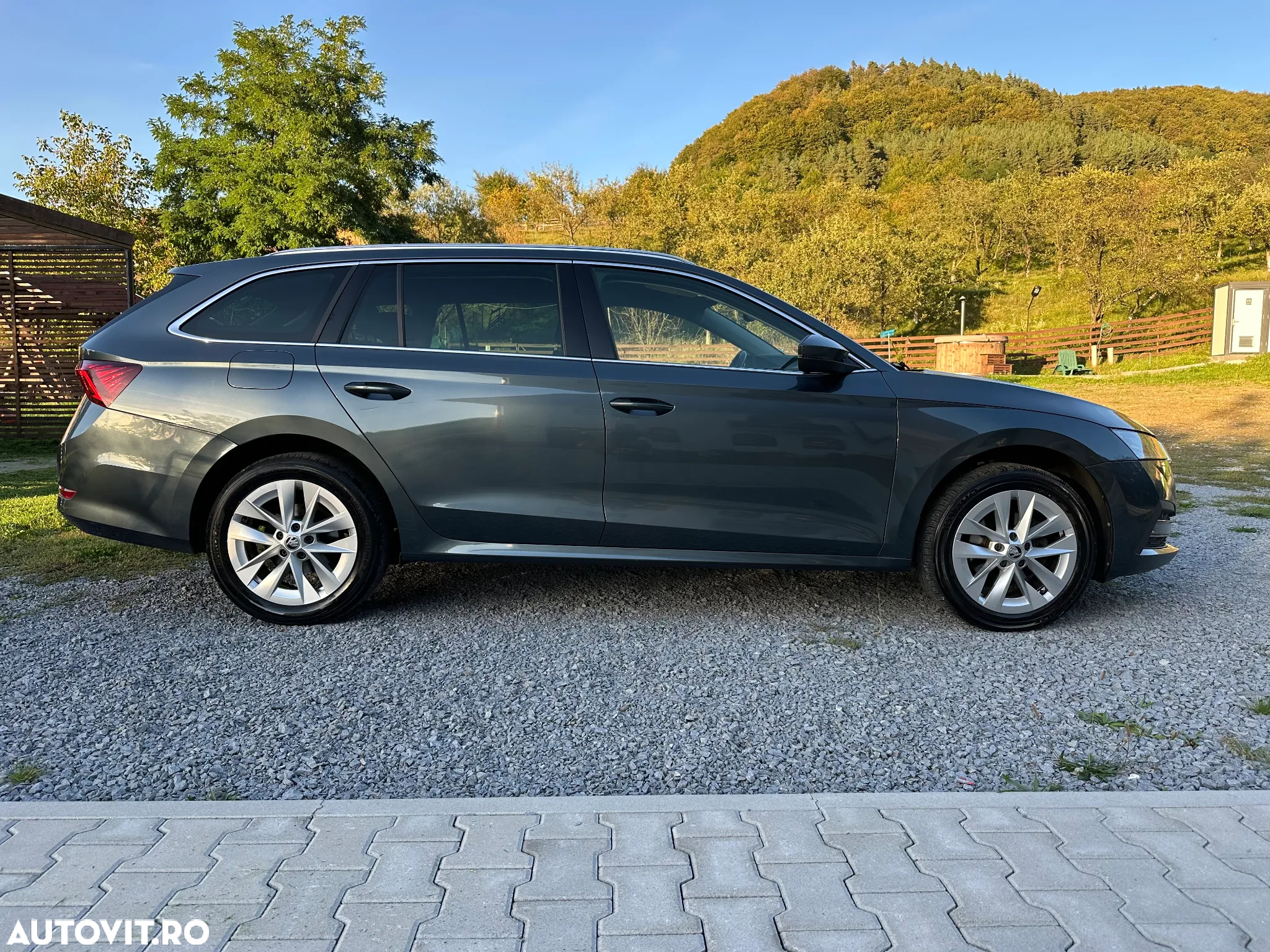 Skoda Octavia 2.0 TDI DSG Ambition - 3