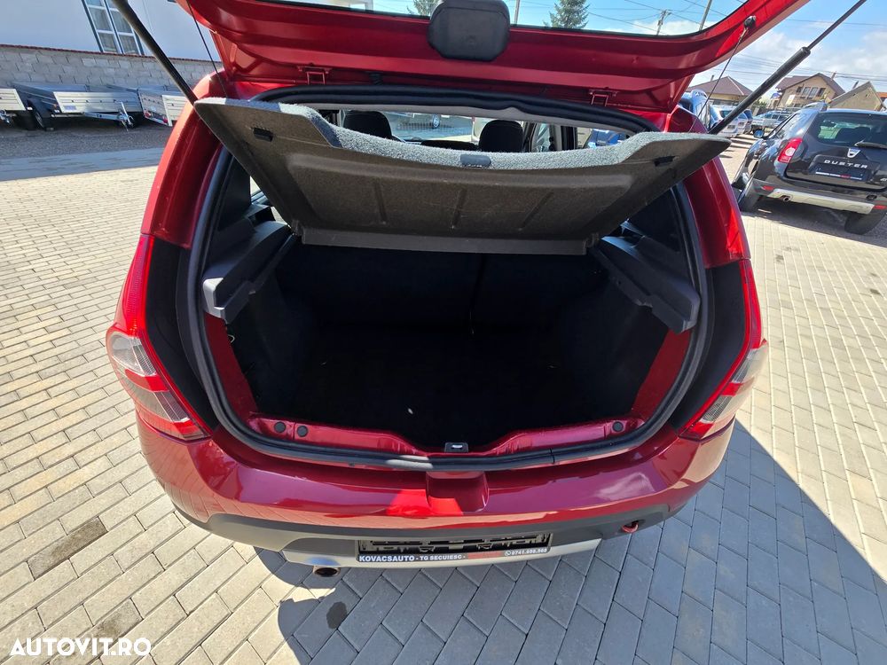 Dacia Sandero 1.6 MPI Stepway - 12