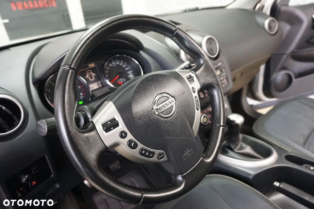 Nissan Qashqai - 22