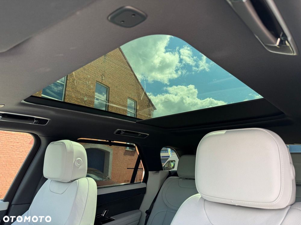 Land Rover Range Rover Sport - 24